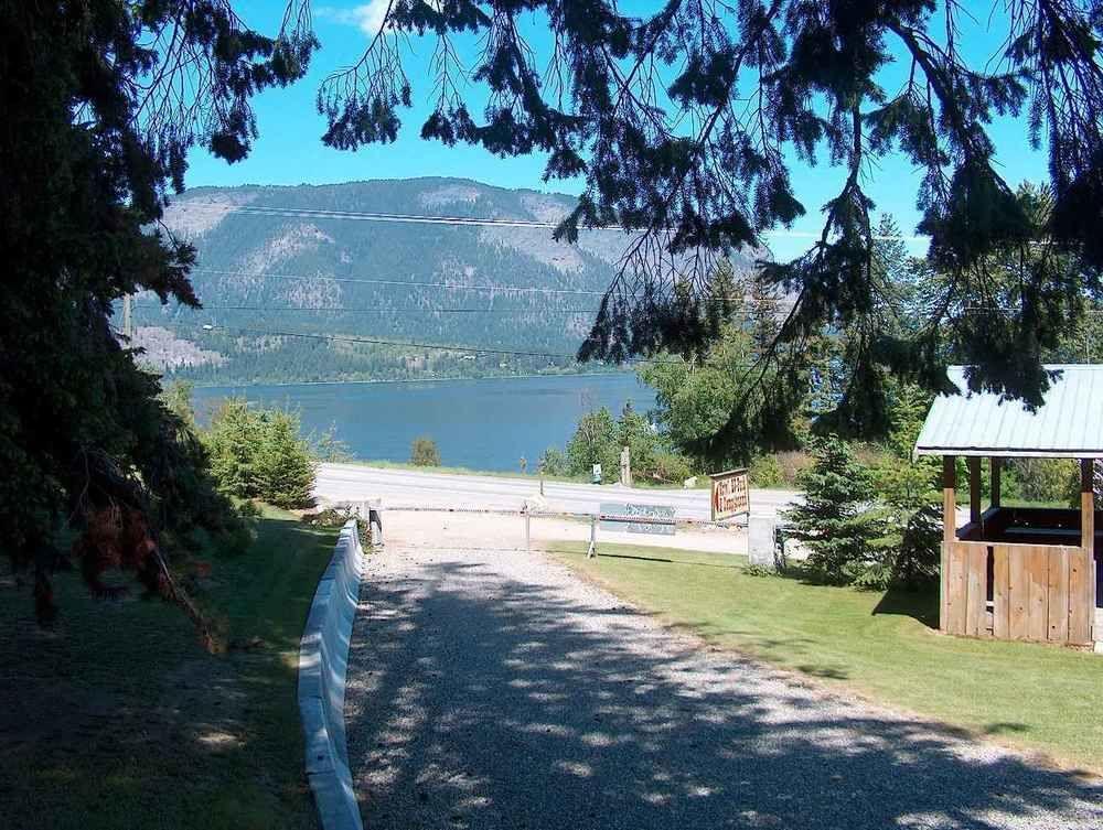 Viewpoint Rv & Cottages Salmon Arm Buitenkant foto