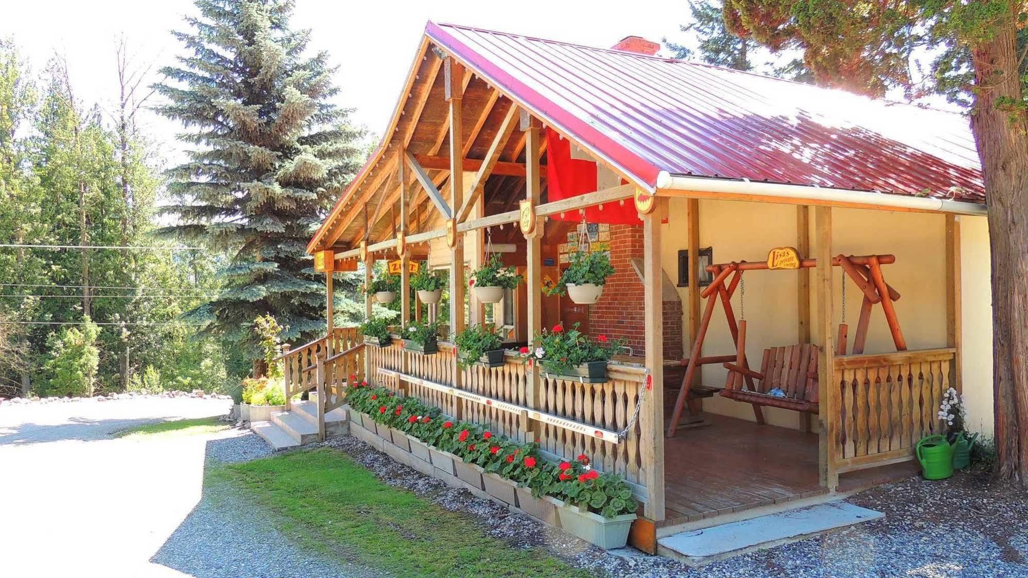 Viewpoint Rv & Cottages Salmon Arm Buitenkant foto